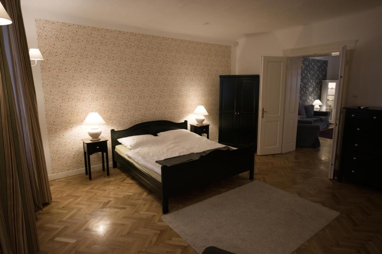 Ister Guesthouse Esztergom Exteriör bild
