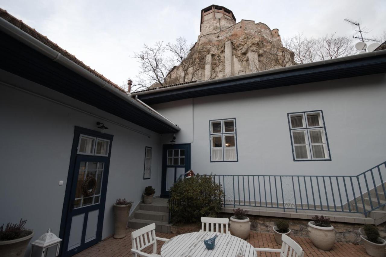 Ister Guesthouse Esztergom Exteriör bild
